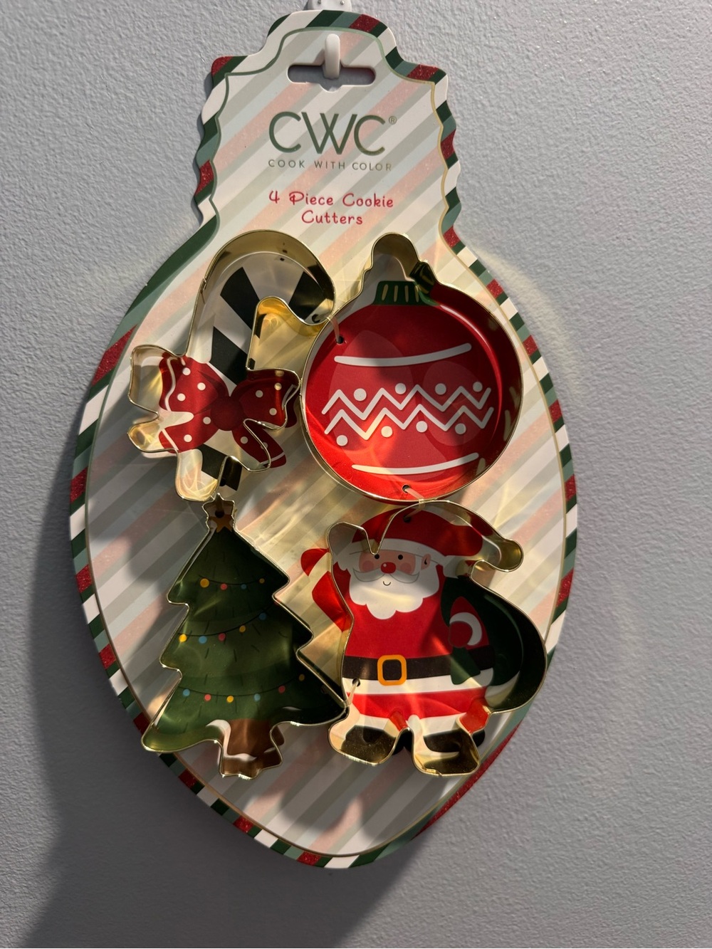 Red & Green Holiday Cookie Cutter Set - 4 Piece New CWC